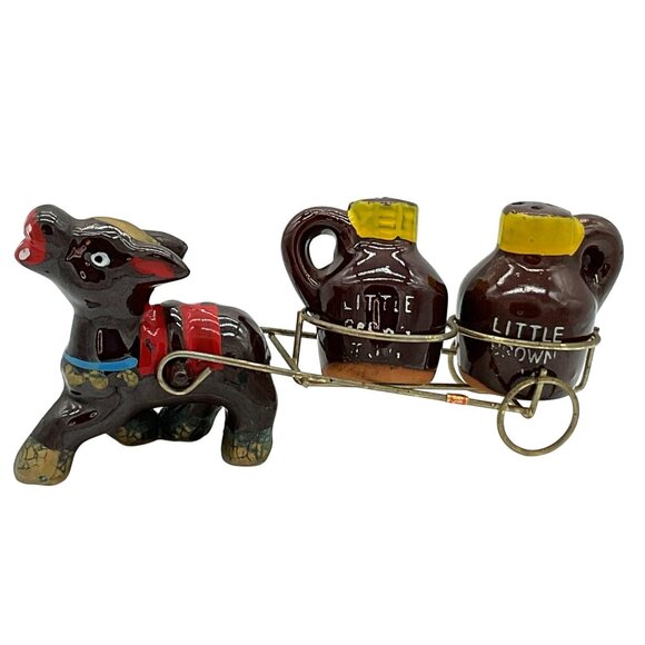 VTG DONKEY CART WITH LITTLE BROWN JUGS SALT & PEPPER SHAKERS CERAMIC JAPAN - Picture 1 of 7
